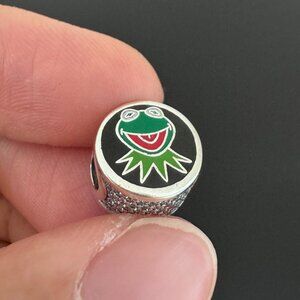 Pandora  Exclusive Charm